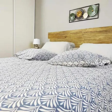 בית נופש Holiday Home Near Lake And Leisure In Clos Du Bannet, Cleaning Included Givonne
