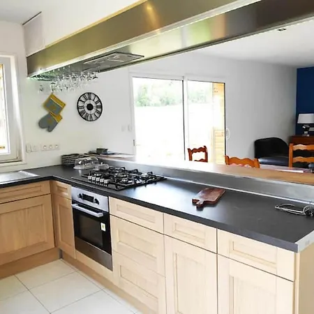 בית נופש Holiday Home Near Lake And Leisure In Clos Du Bannet, Cleaning Included *